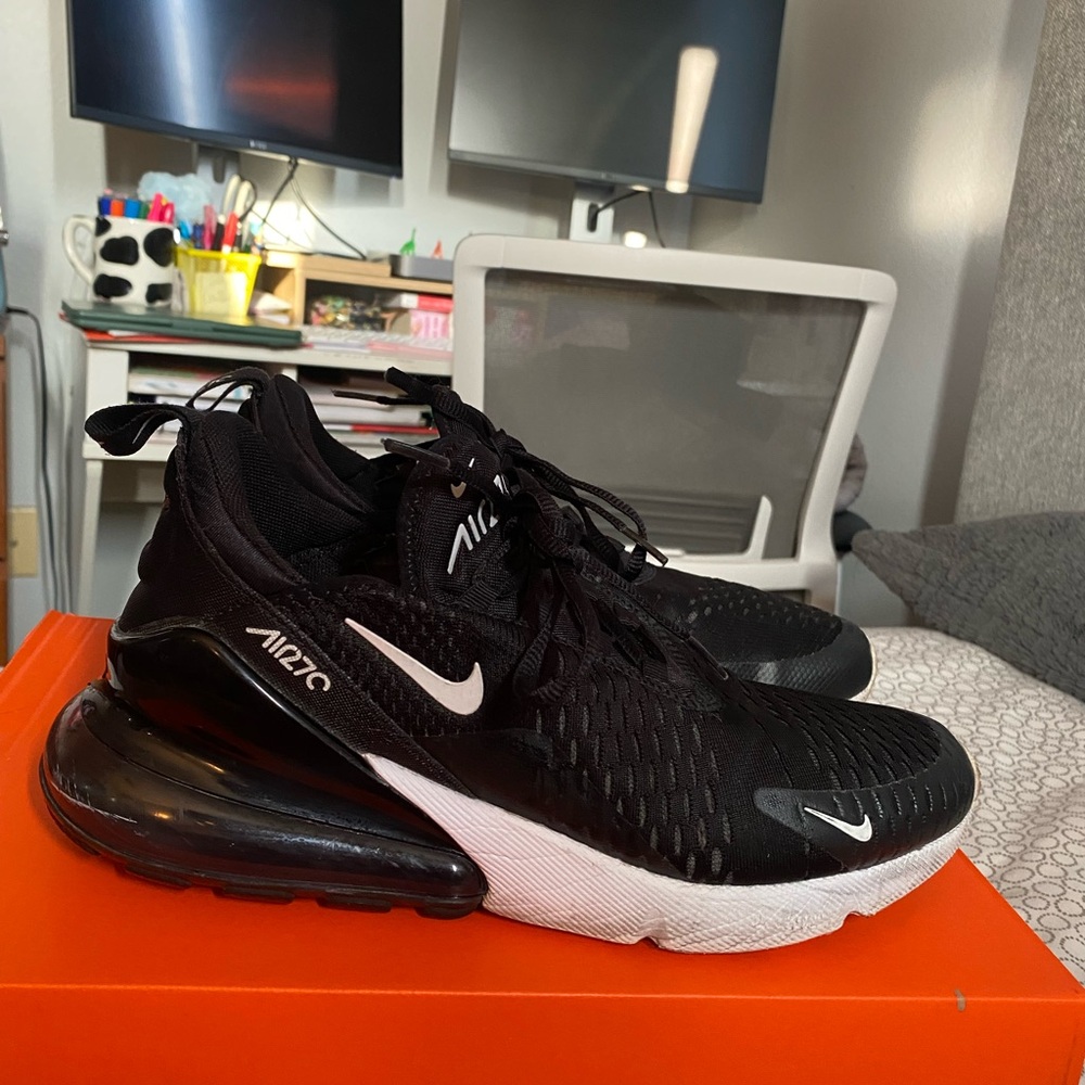 Nike Women’s Air Max 270